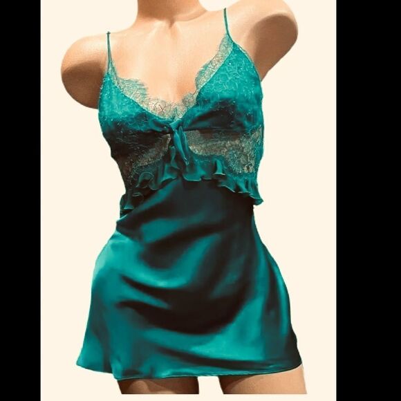 Victoria's Secret  Designer Collection Silk Crystals Lace Slip Babydoll Green - Picture 4 of 6